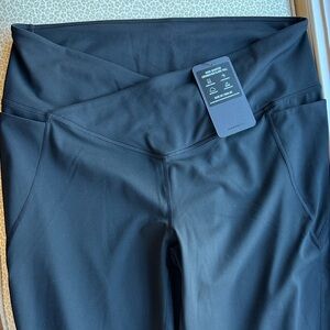 NWT Fabletics PureLuxe Black Crossover Flare Tall Leggings size 2X